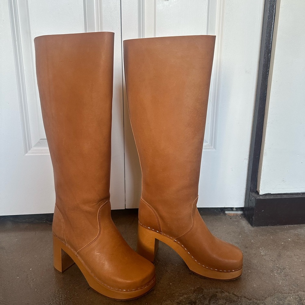 Women's Tan Leather Knee-High Boots